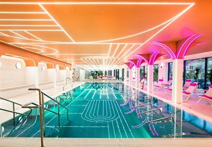 Бассейн с морской водой