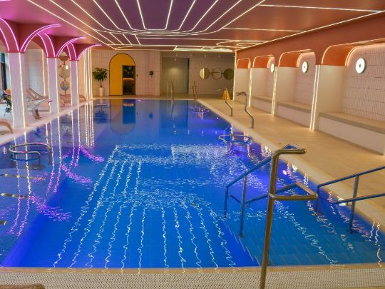 Бассейн с пресной водой